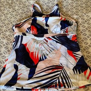Athleta high neck Tankini  36B/C